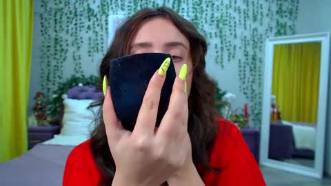 Snapshot of sherrybaers chatting on 12.15.25 Sherry online show from 12.15.25