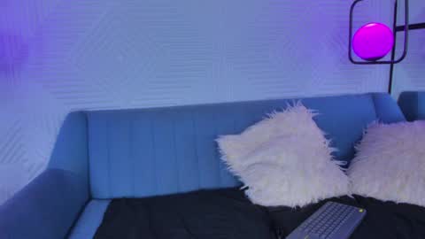 mia online show from 01.11.25