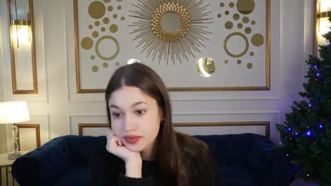 Snapshot of sheryl_elegance chatting on 12.12.24 Sheryl online show from 12.12.24