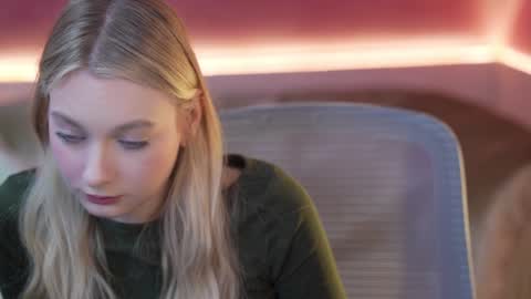 Snapshot of sheryl_elegance chatting on 01.07.25 Sheryl online show from 01.07.25