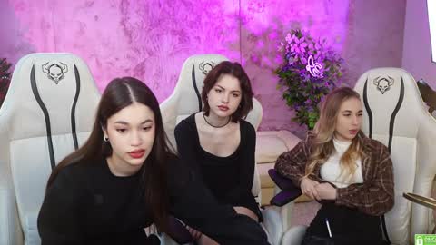 Snapshot of sheryl_elegance chatting on 01.14.25 Sheryl online show from 01.14.25