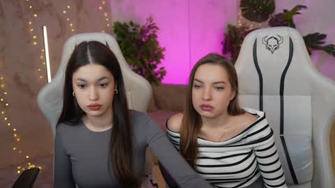 Snapshot of sheryl_elegance chatting on 01.28.25 Sheryl online show from 01.28.25