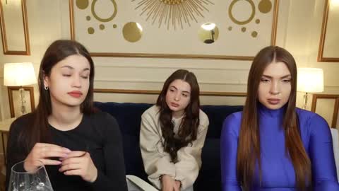 Snapshot of sheryl_elegance chatting on 03.12.25 Sheryl online show from 03.12.25