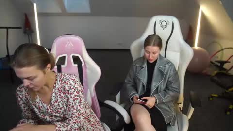 Snapshot of sheryl_elegance chatting on 09.11.25 Sheryl online show from 09.11.25