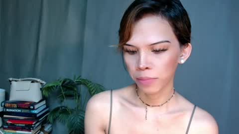 Lana But you can spell it backwards online show from 04.25.26