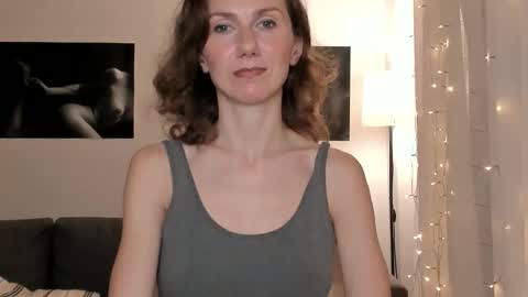 shesleepsnaked online show from 02.05.26