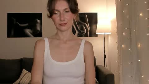 shesleepsnaked online show from 04.18.26