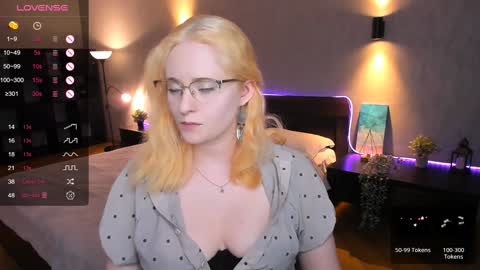 Hello guys my name is Aemilia online show from 01.24.25