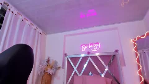 shinedark_tay online show from 12.05.25