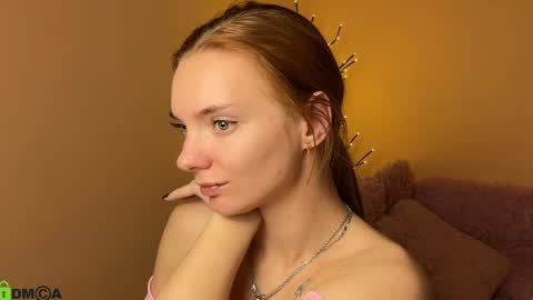 Snapshot of shinelikea_diamond chatting on 03.25.26 Alexis online show from 03.25.26