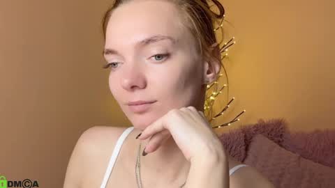 Snapshot of shinelikea_diamond chatting on 03.29.26 Alexis online show from 03.29.26