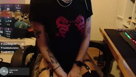 Snapshot of shinii0 chatting on 11.21.25 shinii0 online show from 11.21.25