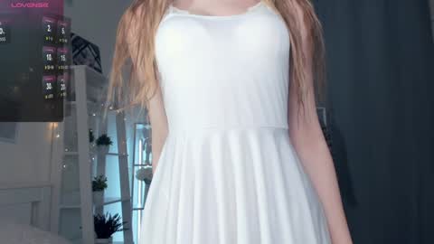 Stella  online show from 02.08.25