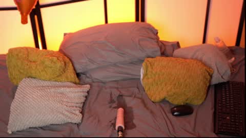 Aurora Lexi Daniela Wendynew online show from 04.05.26