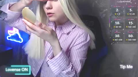 Victoria online show from 05.03.26
