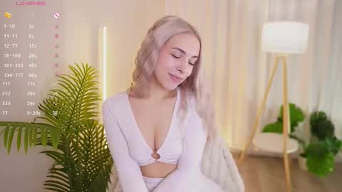 Julia online show from 12.02.25