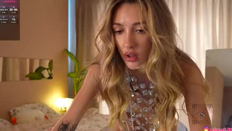 Snapshot of shinyways chatting on 09.16.25 Melissa online show from 09.16.25