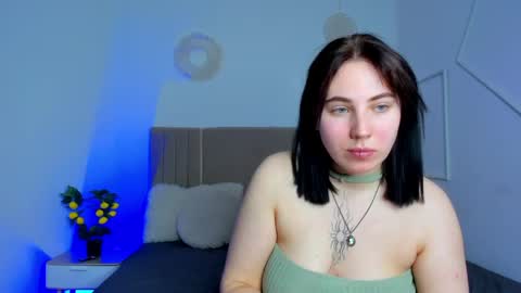 Snapshot of shiraazsh chatting on 05.25.26 shiraazsh online show from 05.25.26