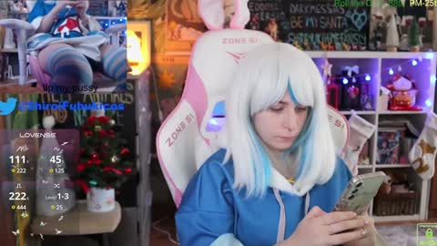 Snapshot of shirayuki_hime chatting on 12.12.24 Im Lilu Rosenblum Guys I have ----Ill be glad to see you there online show from 12.12.24