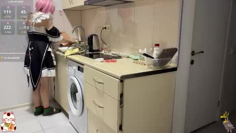 Snapshot of shirayuki_hime chatting on 10.17.25 Im Lilu Rosenblum Guys I have ----Ill be glad to see you there online show from 10.17.25