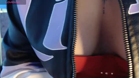 Snapshot of shizuka_wet chatting on 11.25.25 Shizuka online show from 11.25.25