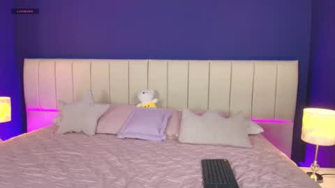 Valentina online show from 10.14.25