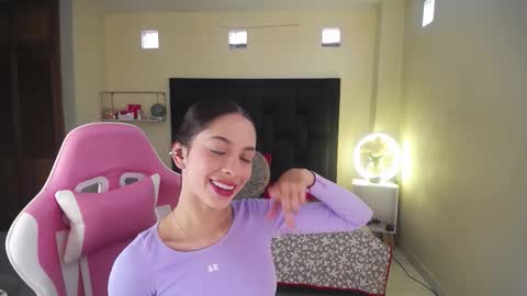  kendal  online show from 10.28.25