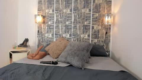 SHOFIA online show from 02.04.26