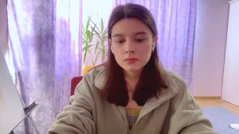 Snapshot of shontagrabowski chatting on 01.18.26 Marie online show from 01.18.26