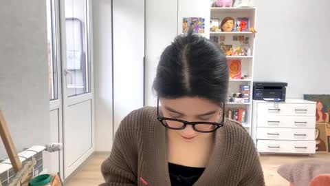 Snapshot of shontagrabowski chatting on 02.06.26 Marie online show from 02.06.26