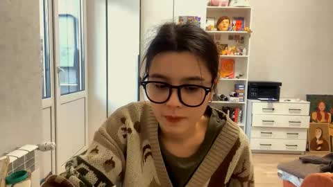 Snapshot of shontagrabowski chatting on 02.08.26 Marie online show from 02.08.26