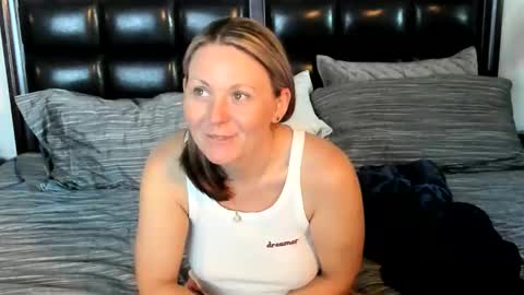 shortstuff79 online show from 11.16.25