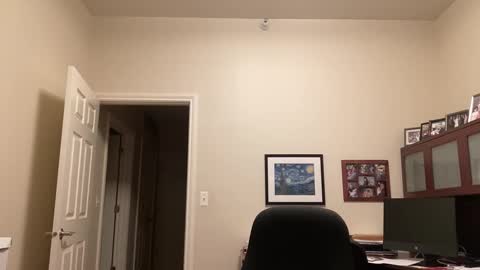 Snapshot of showmet chatting on 01.12.25 Chicago Guy online show from 01.12.25