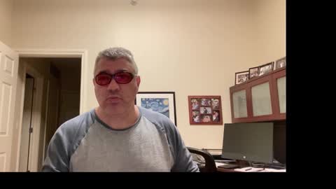 Snapshot of showmet chatting on 01.11.26 Chicago Guy online show from 01.11.26