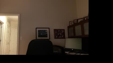 Snapshot of showmet chatting on 04.09.26 Chicago Guy online show from 04.09.26