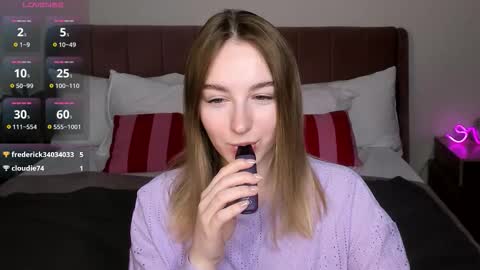 Polly online show from 03.08.26