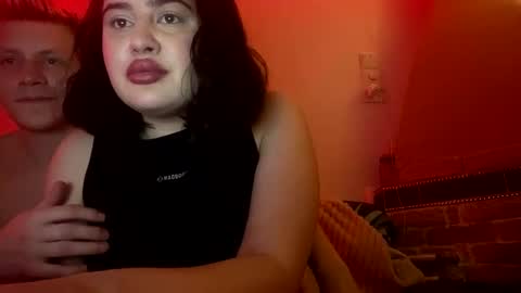 Snapshot of shy_couple_cute chatting on 02.01.25 shy_couple_cute online show from 02.01.25