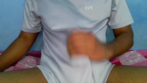 shyeyes online show from 12.03.24