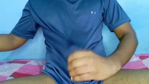 shyeyes online show from 12.04.24