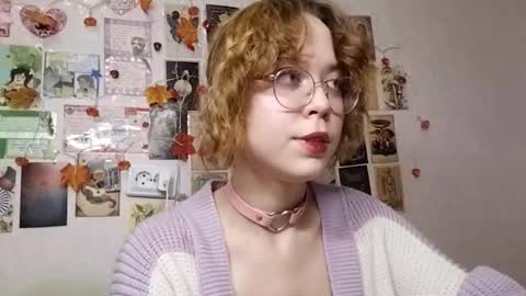 Snapshot of shy_kiss_twinkle_bloop chatting on 11.06.25 Milena online show from 11.06.25