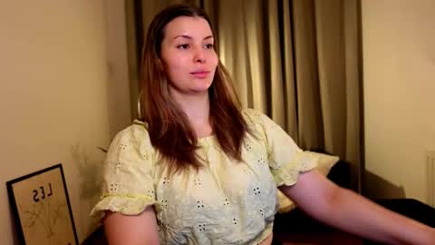 shy_nerd_babyy online show from 01.30.25