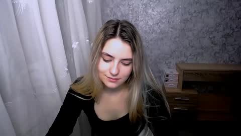 shy_sabrina_ online show from 12.23.24