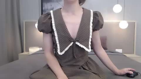 shy_schoolgirl_ online show from 10.27.25
