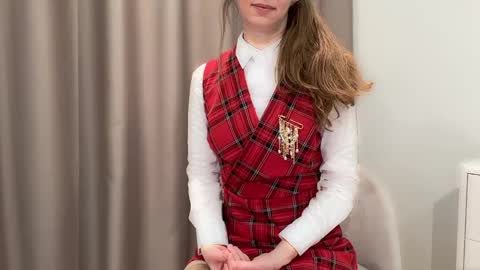 shy_schoolgirl_ online show from 12.16.25