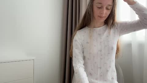 shy_schoolgirl_ online show from 05.30.26