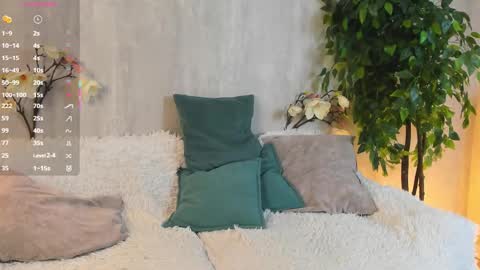 Snapshot of shy_starlight chatting on 03.02.25 Melanie online show from 03.02.25