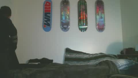 shyboyhugecum2020 online show from 11.15.25