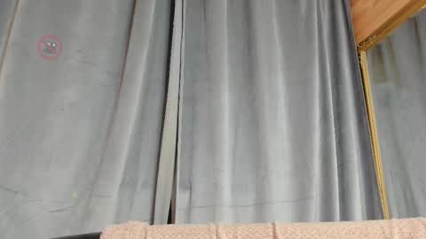 Anny online show from 12.14.25