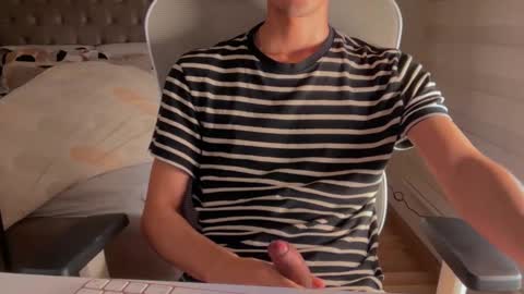 shydude666 online show from 09.28.25