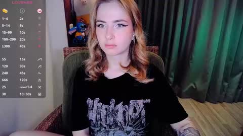 Snapshot of shyfoxxxy chatting on 01.09.26 Effie online show from 01.09.26